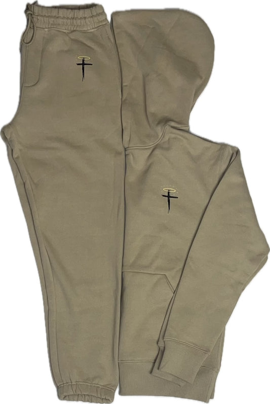 SAND SWEATSUIT